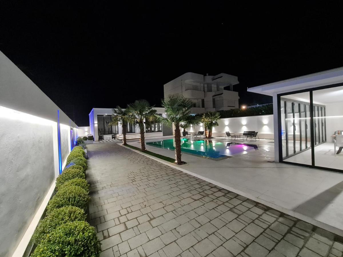 Lt Luxury Villa Rrushkull  Ngoại thất bức ảnh