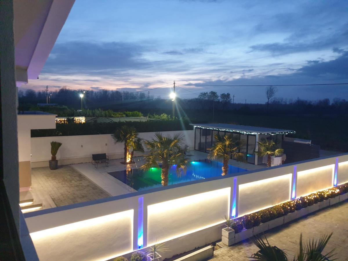 Lt Luxury Villa Rrushkull  Ngoại thất bức ảnh